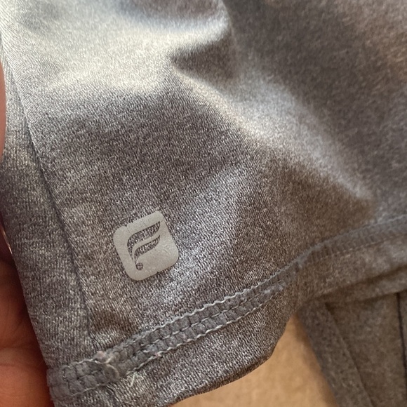 Activewear | Key hole back | Work out | Top - Picture 10 of 10